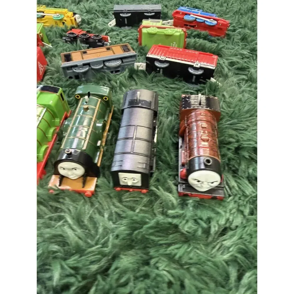 Thomas & Friends TrackMaster Motorized & Push Along Trains Lot - Locomotives &